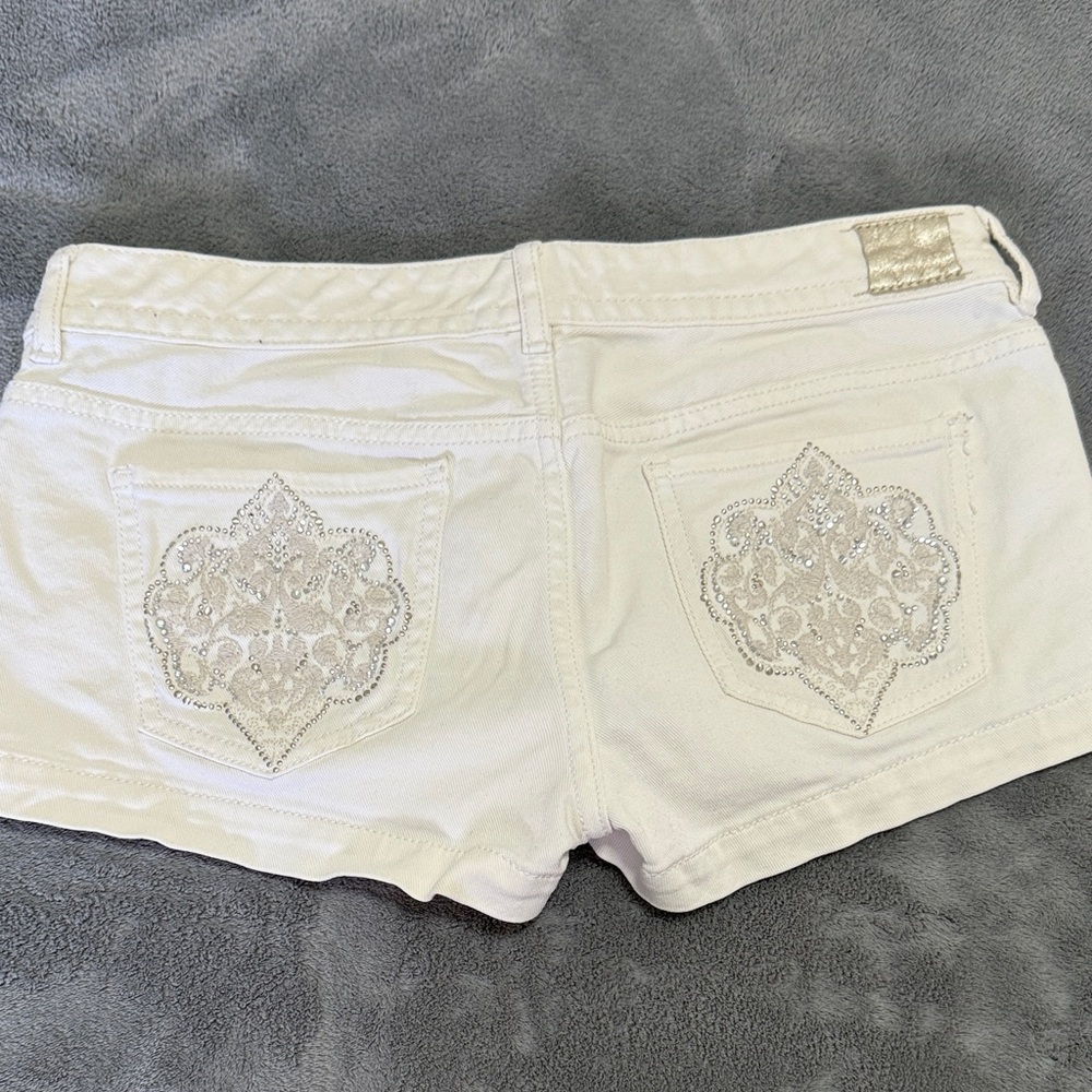 White Embellished Women's Denim Shorts 98% cotton